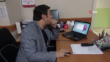 Sinema sektöründe destek bulamayan engelli genç yazar oldu