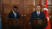 Bakan Çavuşoğlu: 'Türkiye gibi Somali'de terör örgütleriyle mücadele ediyor'