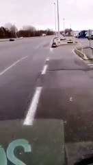 Un camion poursuivi par la police vient s’encastrer dans un péage dans l'Oise