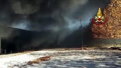 Cisterna di Latina - Incendio in capannone in disuso a Cerciabella (26.11.19)