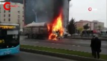 Yurttaşlar korku dolu gözlerle seyretti! Panik anları kamerada