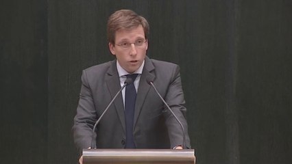 Almeida rechaza reprobar a Ortega Smith y carga contra la oposición