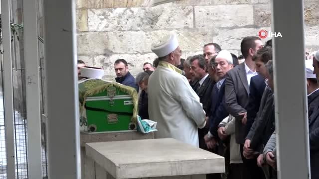 Bursa'nın kanaat önderlerinden Hasan Hüseyin Dinçel son yolculuğuna uğurlandı