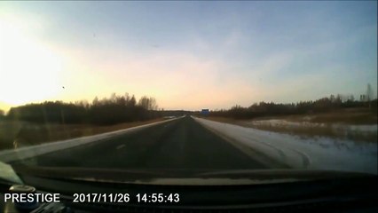 Frayeur pour ce conducteur face à un camion à contre-sens
