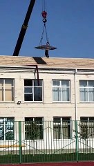 Crane Operator Fails to Understand Gravity