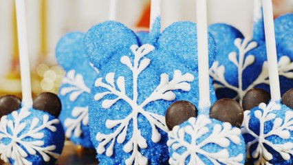 All Of The Magical Treats Disneyland Has Lined Up For The Holidays