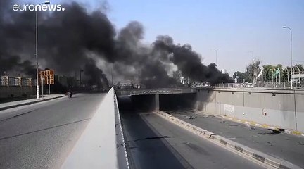 مقتل متظاهرين في بغداد وشلل في جنوب العراق