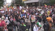 A ritmo de tambores Bogotá protesta en segundo 