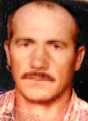 Eşini önce darbeden adam ardından kaynar su dökdü