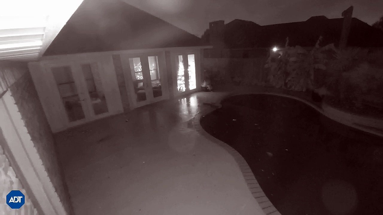 Huge Explosion Turns Night into Day