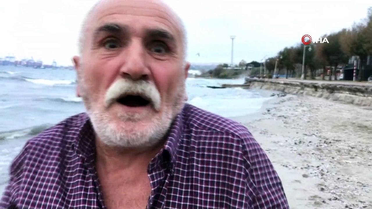 Tansiyon ilacı yerine yaz-kış yarım saat denizde yüzüyor