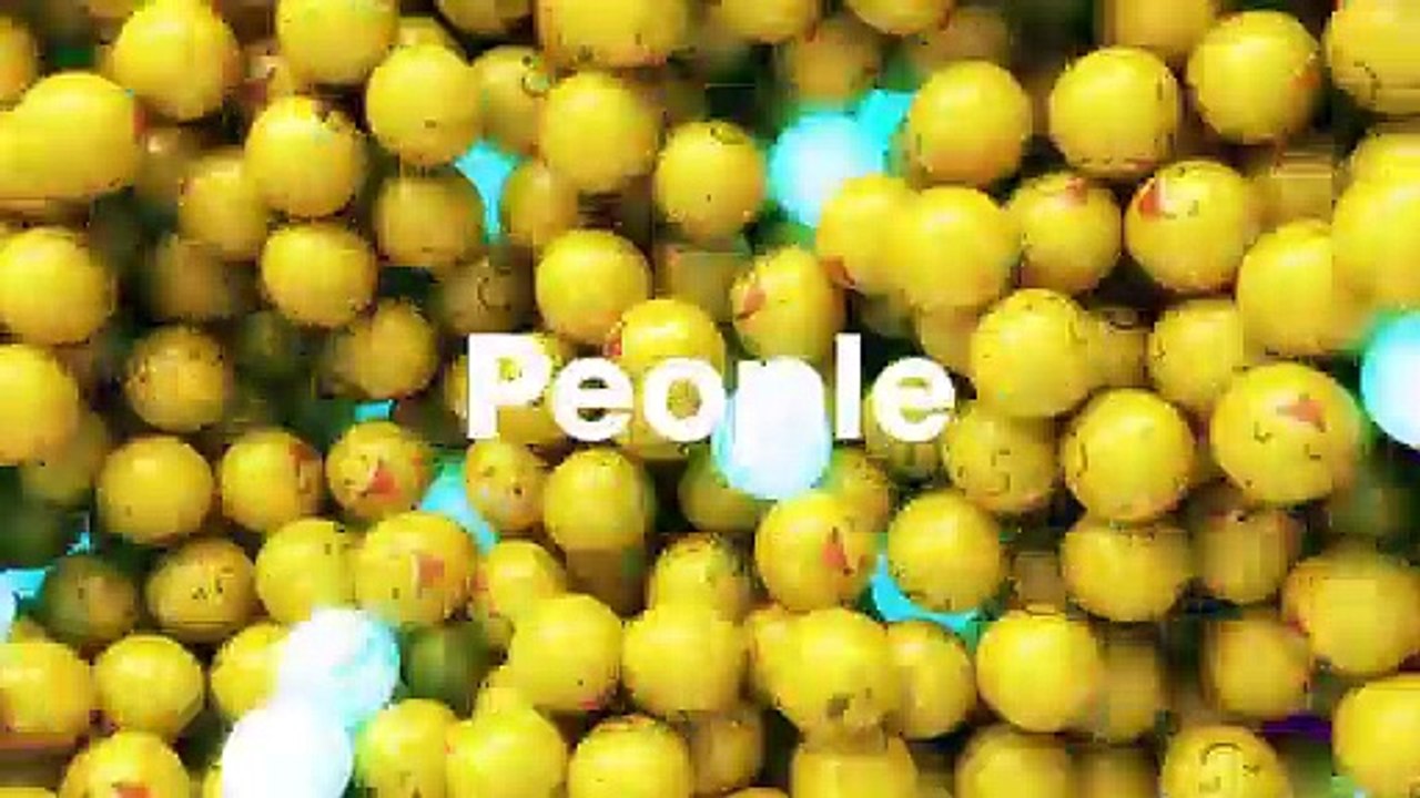 Iris Mittenaere se confie sur les mains déplacées et les blagues très limites durant son règne de Miss France