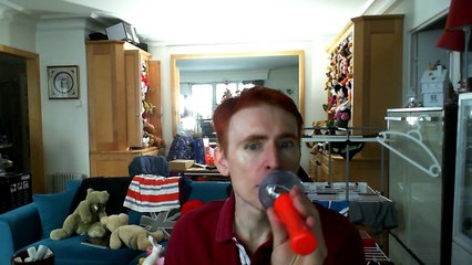 Wiwi égratigne "break ya back"