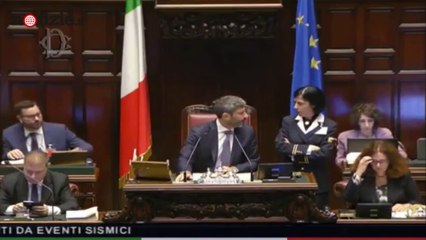 Proposta di matrimonio alla Camera: il leghista Di Muro "Elisa mi sposi?" | Notizie.it
