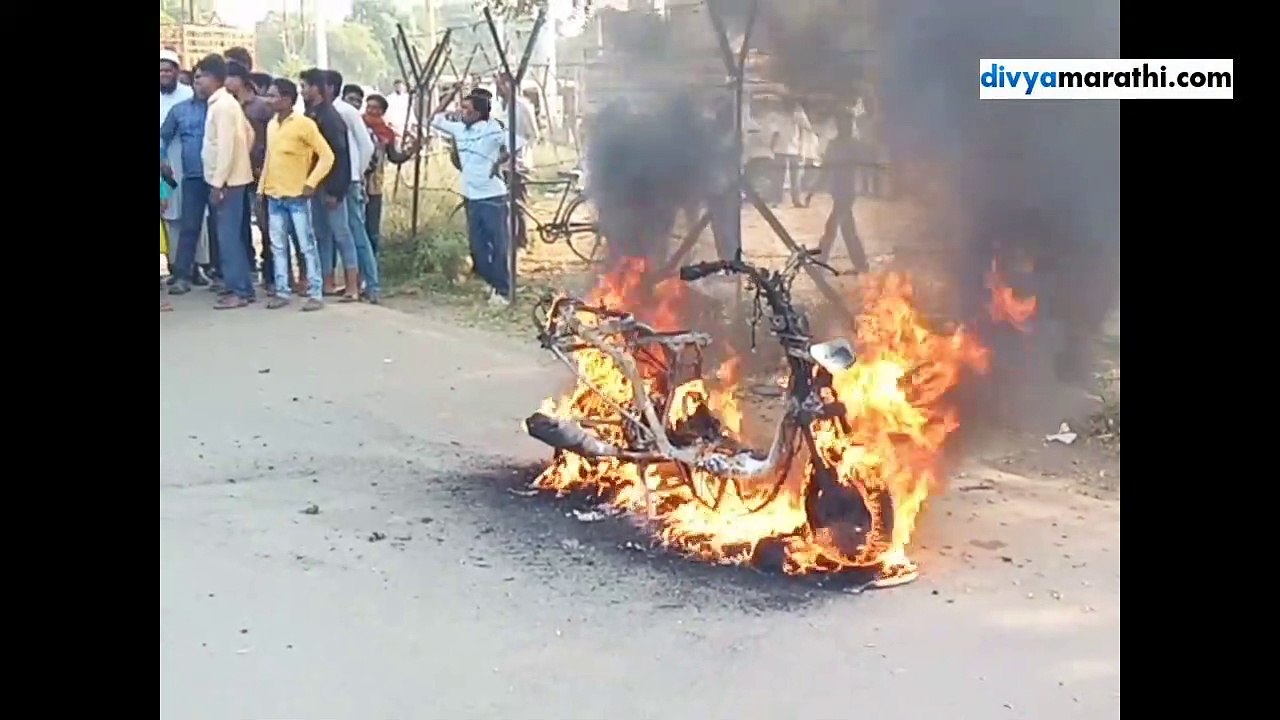 परभणीत धावत्या स्कुटीने घेतला पेट