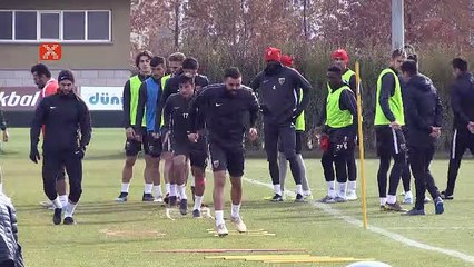 Bernard Mensah: "Fenerbahçe oynamak isterim"