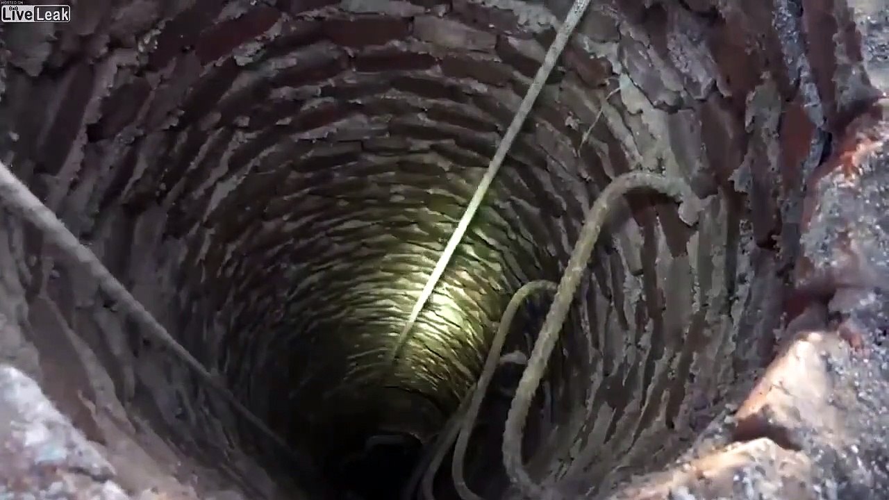 Tombé dans un puits de 400m, cet enfant de 6 ans est sauvé vivant !