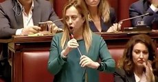 Giorgia Meloni scatenata: Conte venga a riferire in Aula sul fondo salva stati: l'Italia deve sapere se abbiamo un presidente del consiglio che ha firmato con il sangue degli italiani le cambiali per tenersi la poltrona da premier.