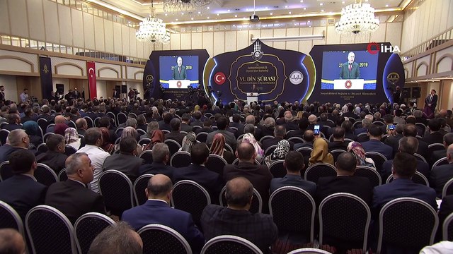 Cumhurbaşkanı Erdoğan: 'Bazı evlerin kapılarına bazı işaretler konuyor. Ülkemizi parçalamak için. Açık ve net söylüyorum. Böyle bir sorunumuz yok. Bu kapılara bu işaretleri koyanların üzerinde tüm güvenlik teşkilatlarımız çalışmaktadır. Bu