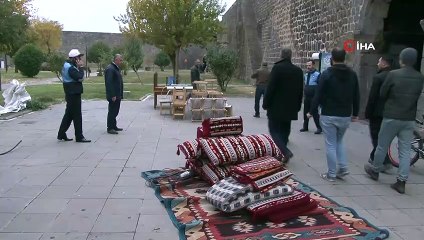 UNESCO’nun Dünya Kültür Mirası Listesi'ndeki 'Tarihi surların' dipleri ve burçlardaki işgaller sonlandırıldı