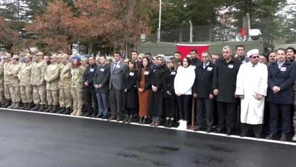 Yıldırım düşmesi sonucu şehit olan askerlere uğurlama töreni