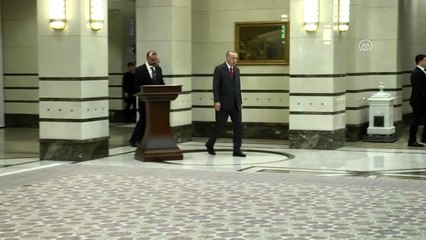 Gambiya Büyükelçisi Kinteh, Cumhurbaşkanı Erdoğan'a güven mektubu sundu