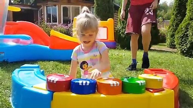 أطفال مضحك ضد شبح - جوني جوني أغاني الحضانة قافية وتعلم الألوان للأطفال - VLAD CRAZYSHOW - جوني جوني القوافي - الأطفال الحلوى Gombal - جوني جوني القوافي - ديانا لديها وحش أسفل سريرها - ديانا خائفة من الوحش الذي أسفل سريرها، لكن الوحش هو نفسه روما ويحاول إ