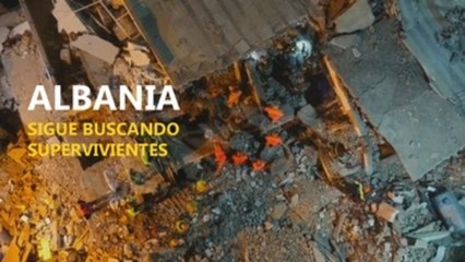 Sigue la búsqueda de supervivientes en Albania