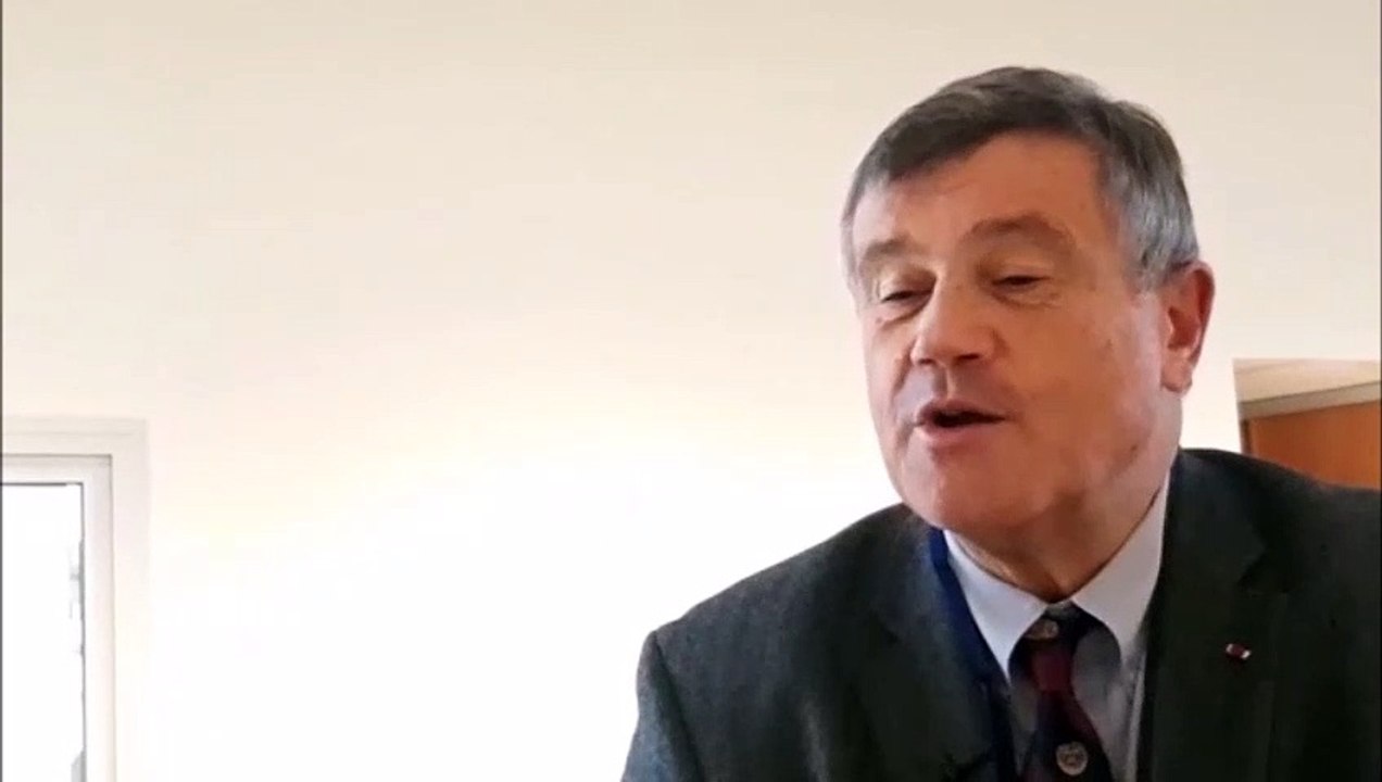 Pierre Carli était à Metz pour annoncer une augmentation de brancards dans les couloirs des hôpitaux