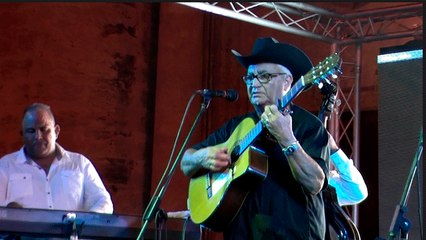 Elíades Ochoa: "El Carretero"