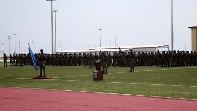 Somali'deki Türk askeri eğitim merkezi üçüncü mezunlarını verdi