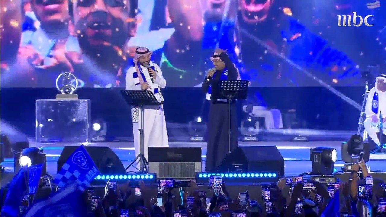 راشد الماجد وماجد المهندس يغنيان سويا "نعم نعم...