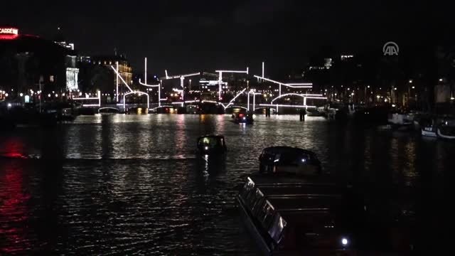 Amsterdam'da ışık sanat festivali