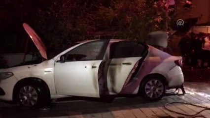 Park halindeki otomobil kundaklandı