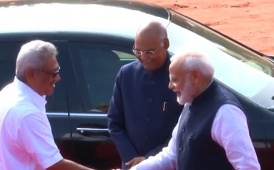 ஜனாதிபதி மாளிகையில் முப்படைகள் அணிவகுப்புடன் கோத்தபாயவுக்கு சிவப்பு கம்பள வரவேற்பு!