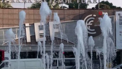 Bir dönem ünlü sanatçıların sahne aldığı Kültürpark'ta tahliyeler sürüyor