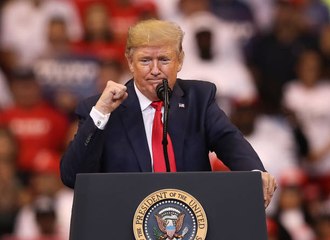 Donald Trump promulgue une loi soutenant les manifestants de Hong Kong