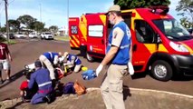 Colisão entre carro e moto deixa duas pessoas feridas na Av. Tancredo Neves