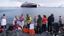 Na Antártica, turistas em busca da 'última fronteira'
