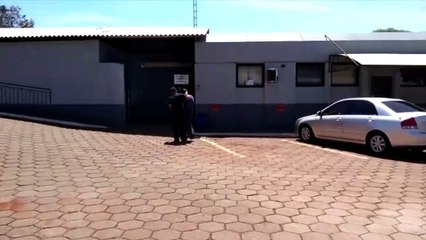 Preso em surto causa transtornos ao ser levado para exames no IML