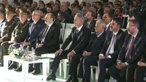 Cumhurbaikanı Erdoğan:'Arnavutluk'ta deprem oldu. Çevre ve Şehircilik Bakanımızla konuştuk, buraya 500 konut yapabilir miyiz? Yapalım dedik. TOKİ orada en uygun yerde ekiplerimiz çalışmalarını yapacak, Türk kardeşleri olarak inşa edeceğ
