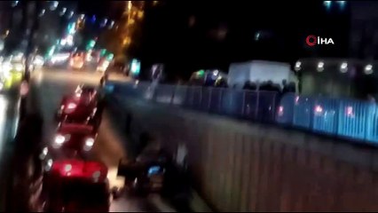 Gaziosmanpaşa'da araç alev alev böyle yandı