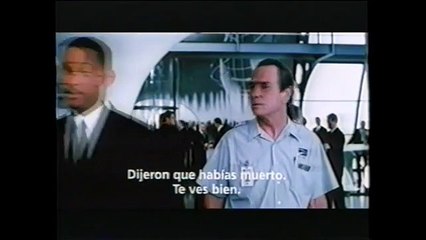 Opening de la película "El Hombre Araña" (VHS 2002)