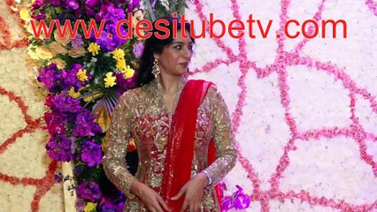 Tabu looks resplendently beautiful in golden red lehnaga and choli at Suraj Barjatya's son's reception