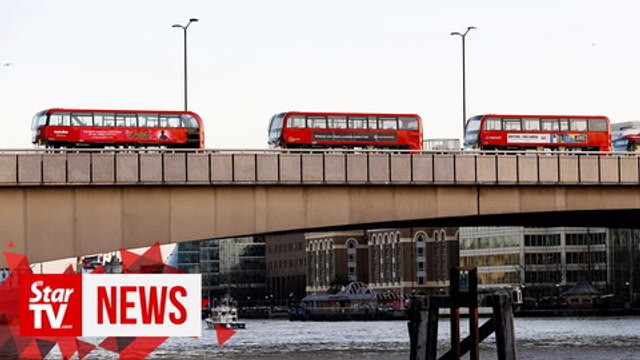 London police confirm two deaths, call stabbings a terrorist attack