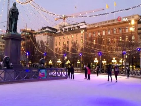 Yazın süs havuzu, kışın buz pateni pisti