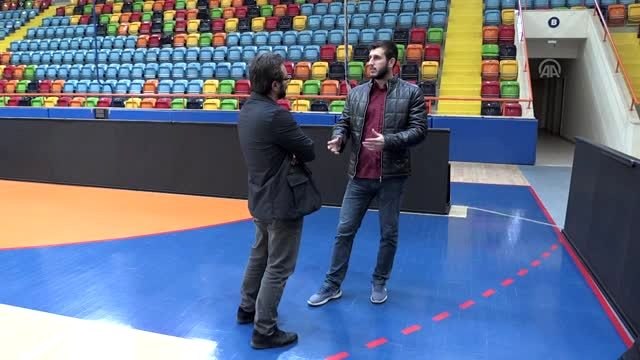 Milli hentbolcu Durmuş Ali Tınkır'ın asker selamı hassasiyeti