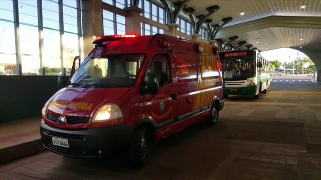 Queda de ônibus é registrada no Terminal Oeste