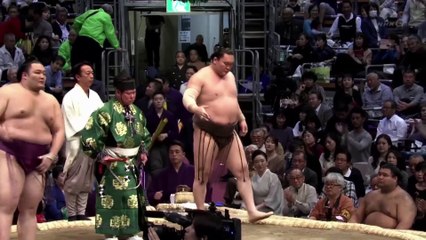 Asanoyama vs Hakuho - Kyushu 2019, Makuuchi - Day 3