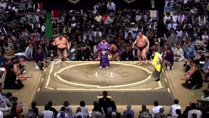 Hokutofuji vs Hakuho - Kyushu 2019, Makuuchi - Day 1